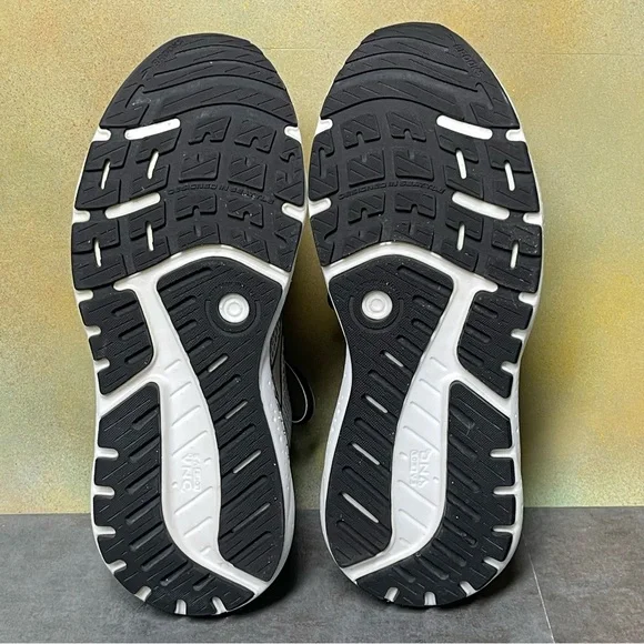 Brooks Ariel GTS 23 Women's Gray/Black/Pink Running Shoes Size 10B - Picture 13 of 16